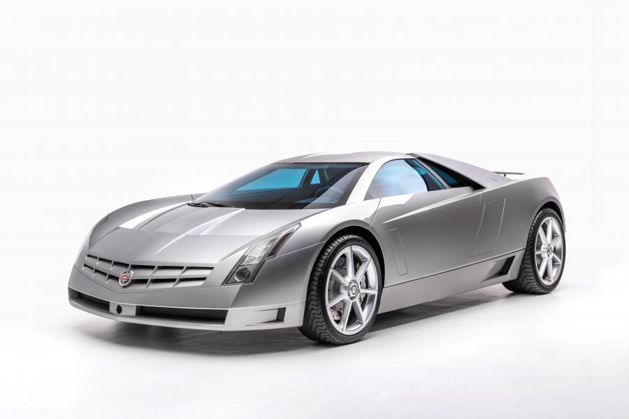  Cadillac Cien Concept 2002 года  (фото 1 из 50)